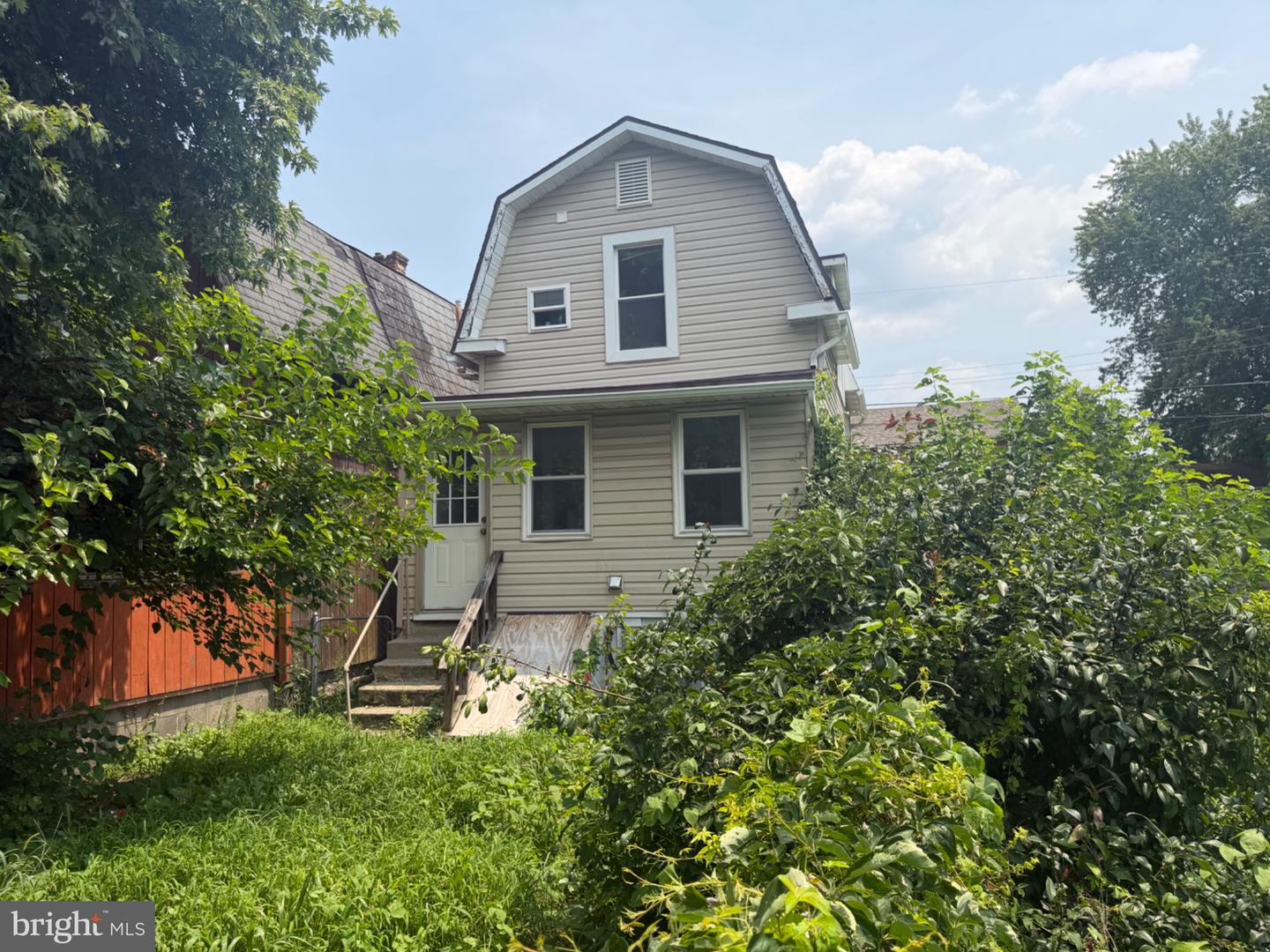 313 S Cedar St Property Photo 16
