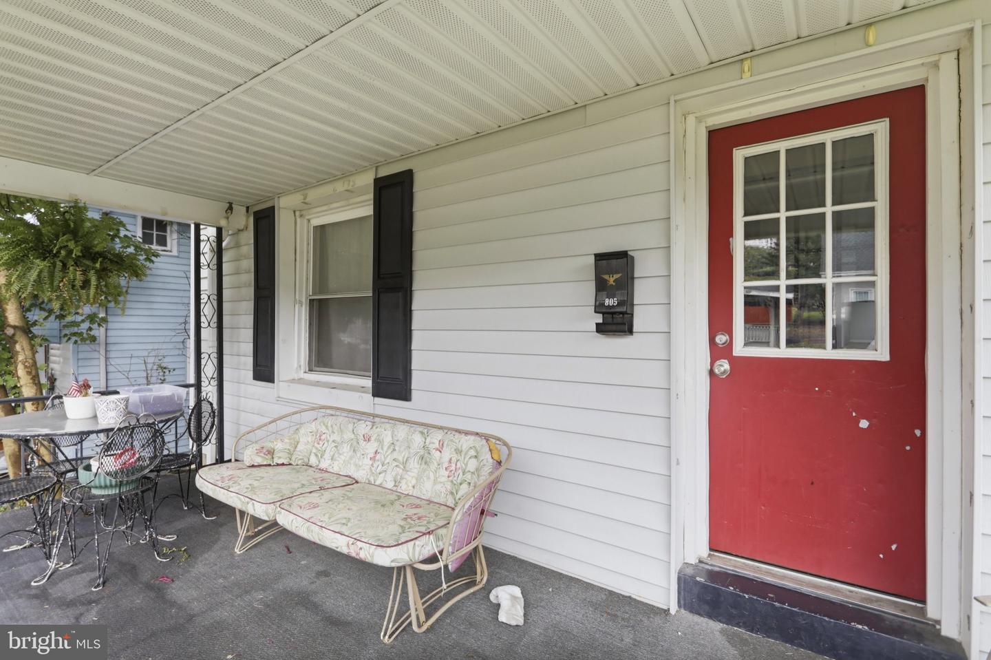 805 Fayette St Property Photo 2