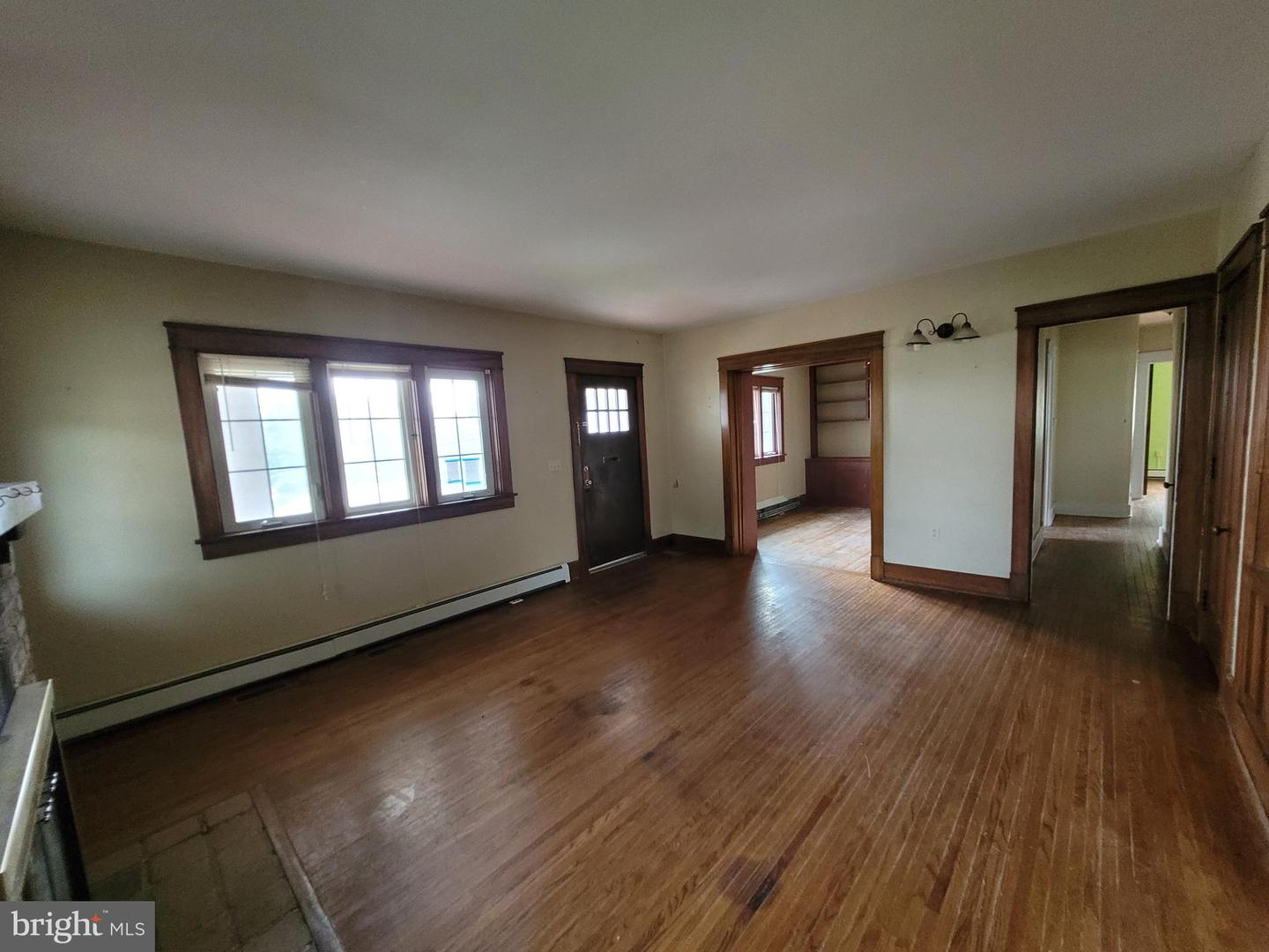 885 Braddock Rd Property Photo 12