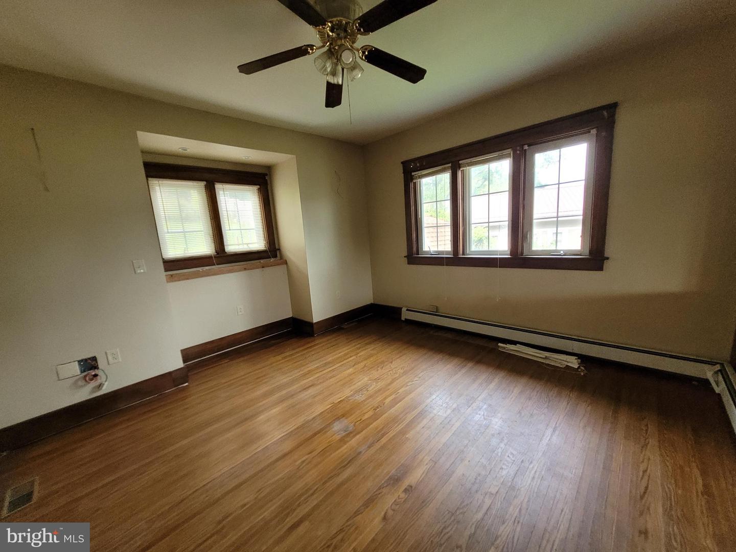 885 Braddock Rd Property Photo 17