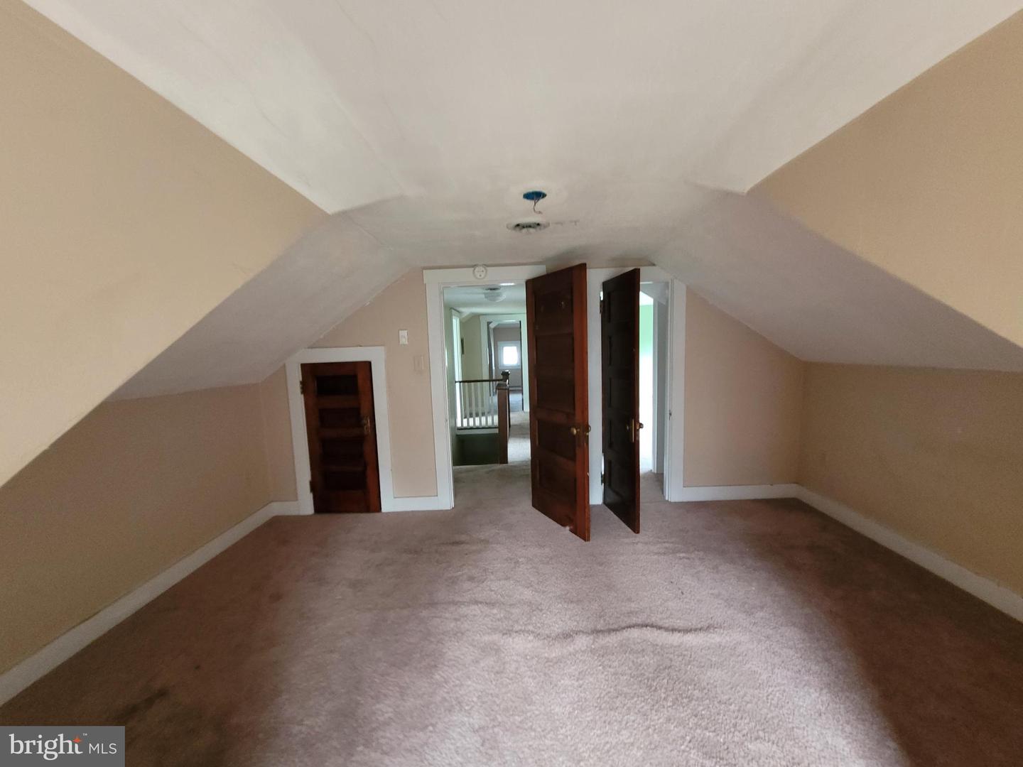 885 Braddock Rd Property Photo 33