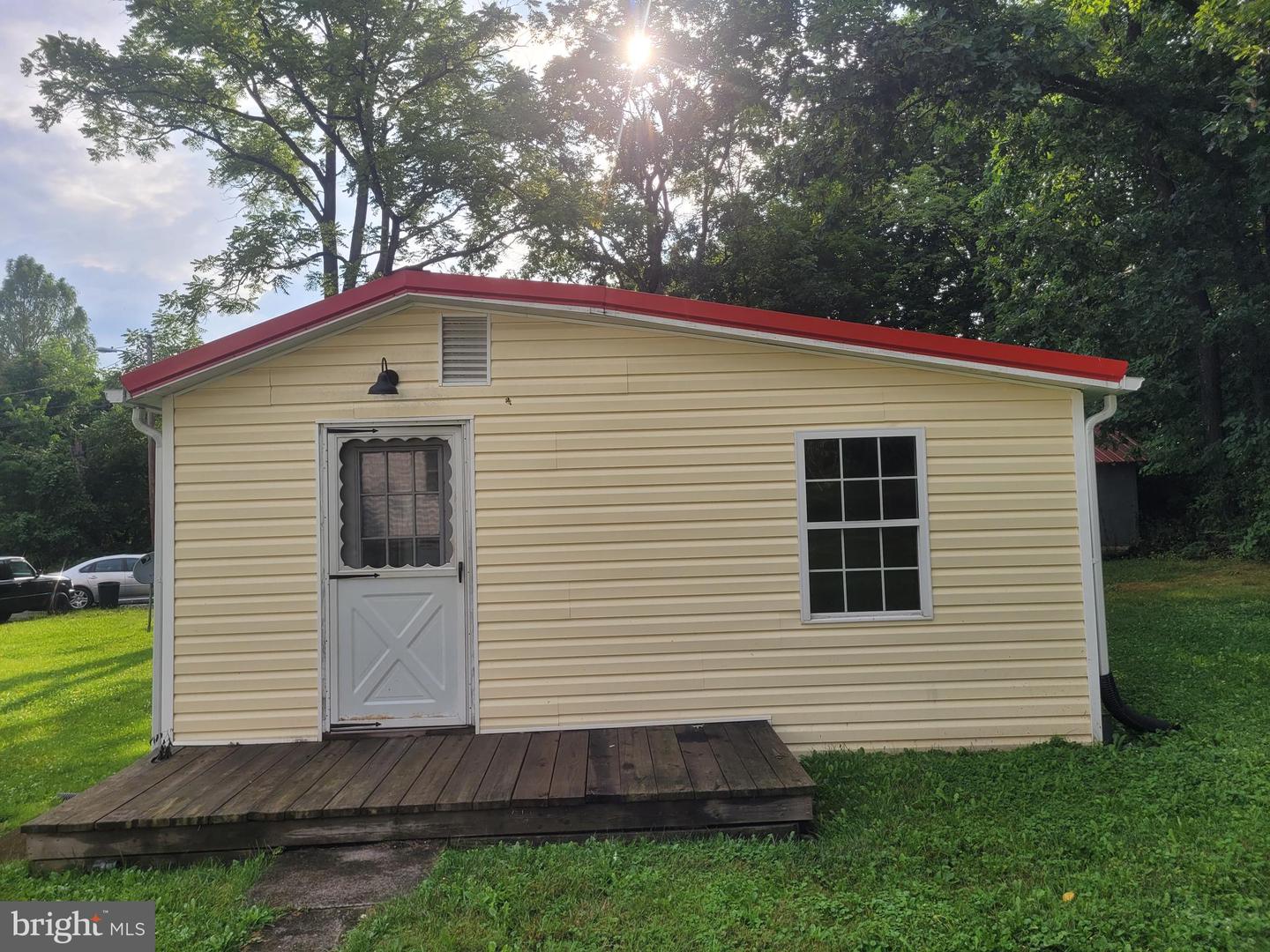 14507 Cedar St Property Photo 7