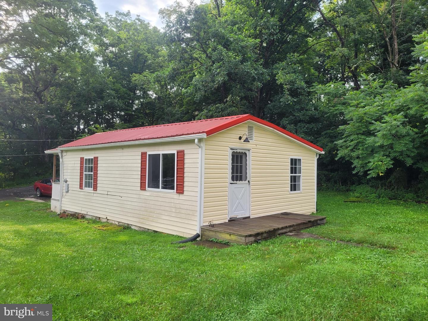 14507 Cedar St Property Photo 8