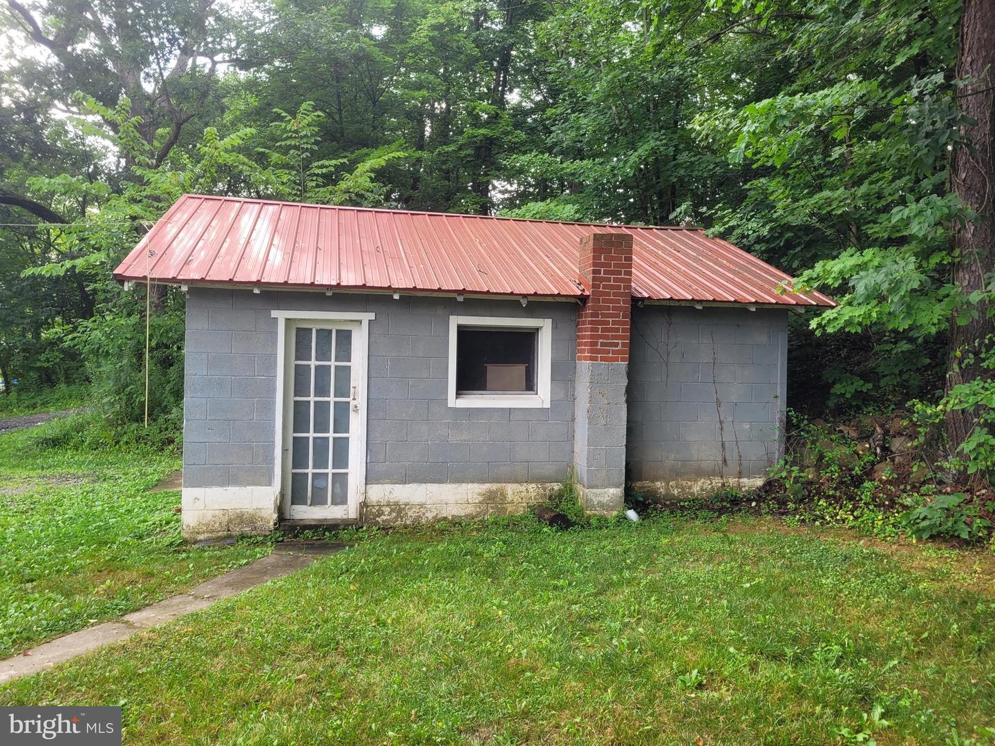 14507 Cedar St Property Photo 28