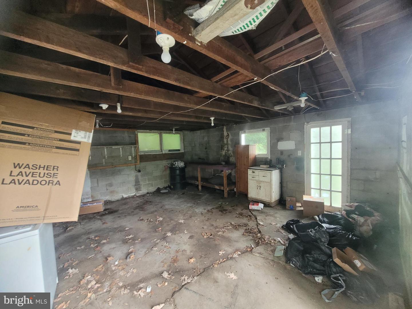 14507 Cedar St Property Photo 32