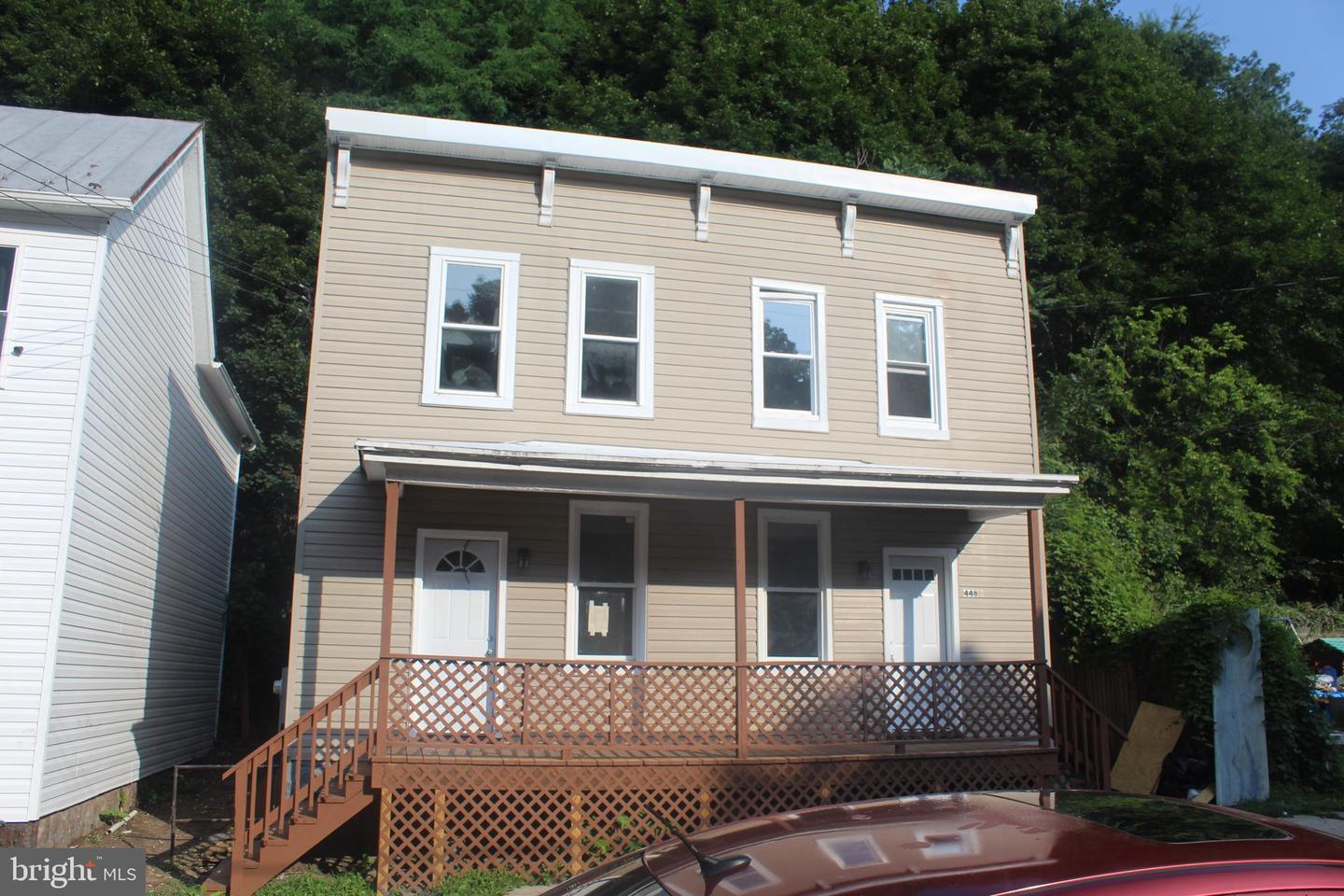 446-448 Goethe St Property Photo 2