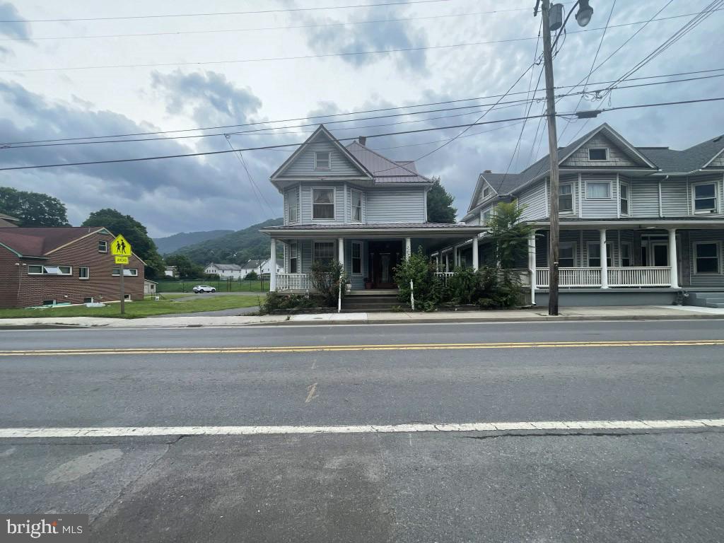 122 Church St Property Photo 1