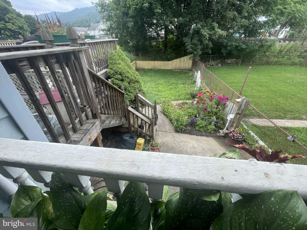 122 Church St Property Photo 4