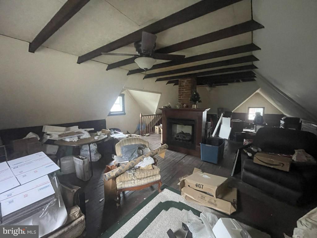 122 Church St Property Photo 23