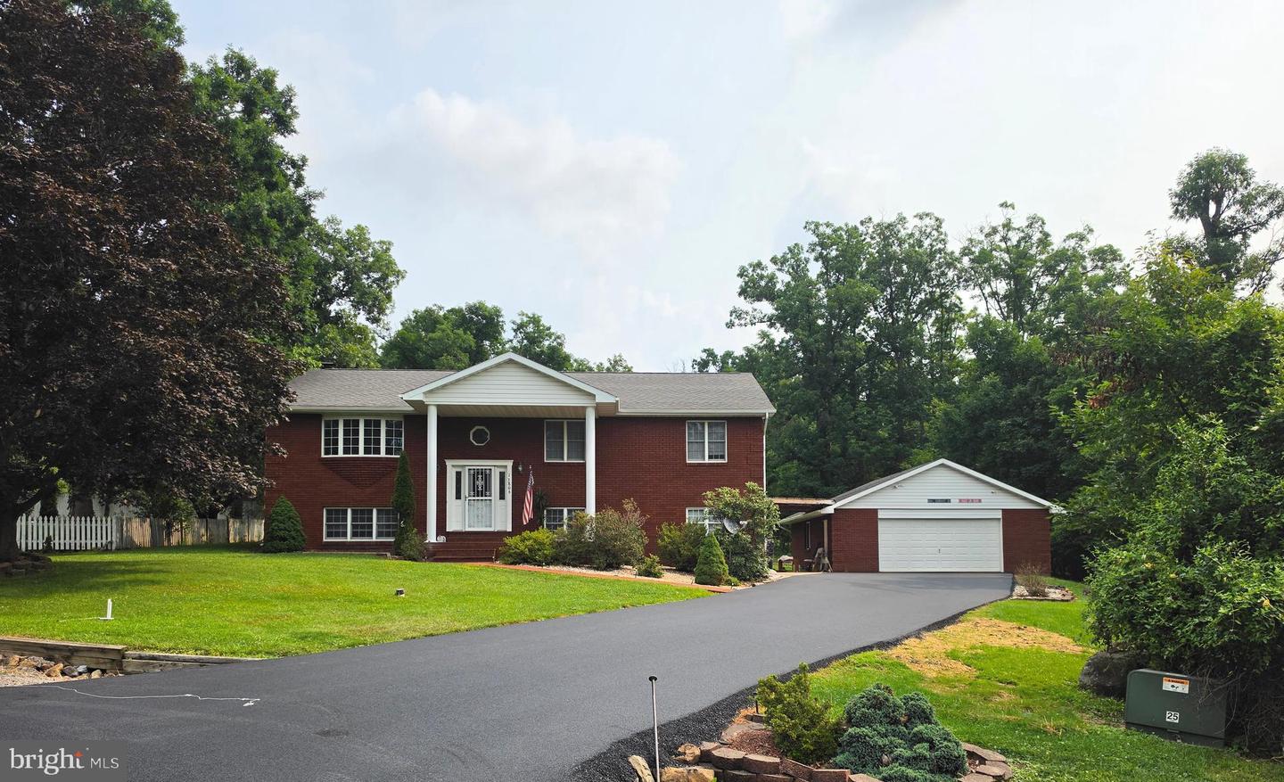 13806 Briarwood Dr Sw Property Photo 4