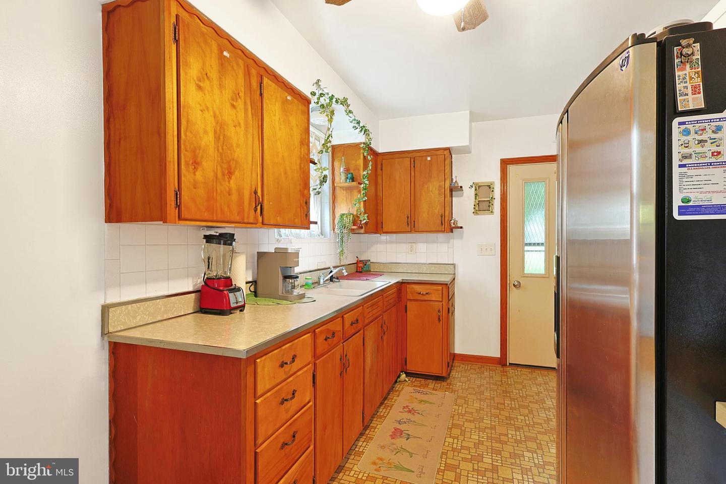 100 Braddock Rd Property Photo 6