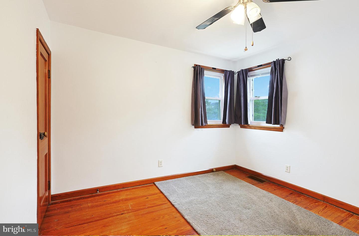100 Braddock Rd Property Photo 10