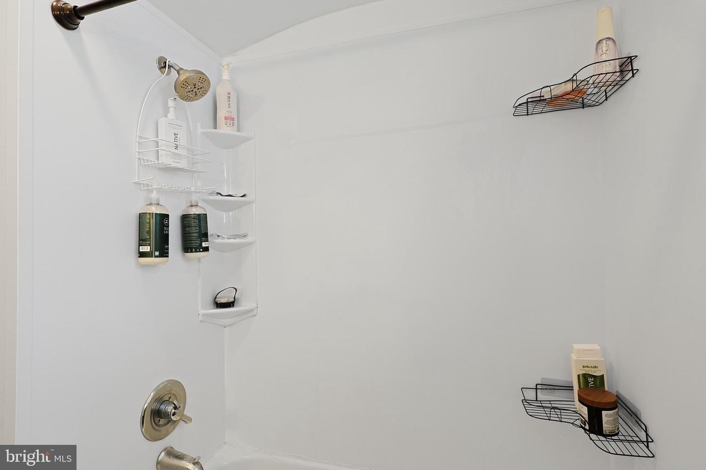 100 Braddock Rd Property Photo 13
