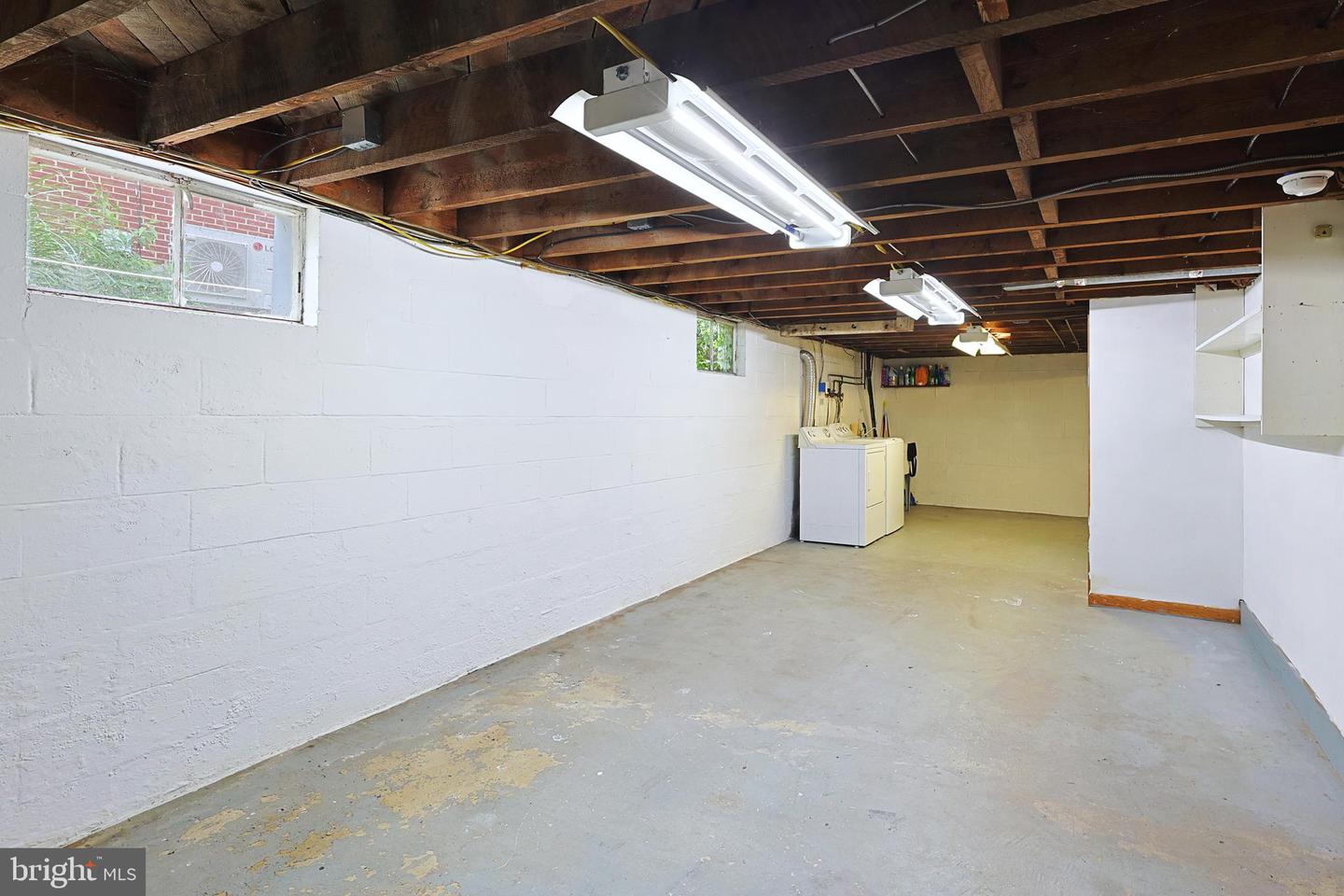 100 Braddock Rd Property Photo 17