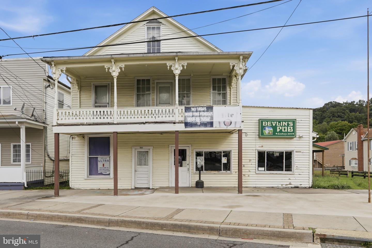 14811 BROADWAY Property Photo 1