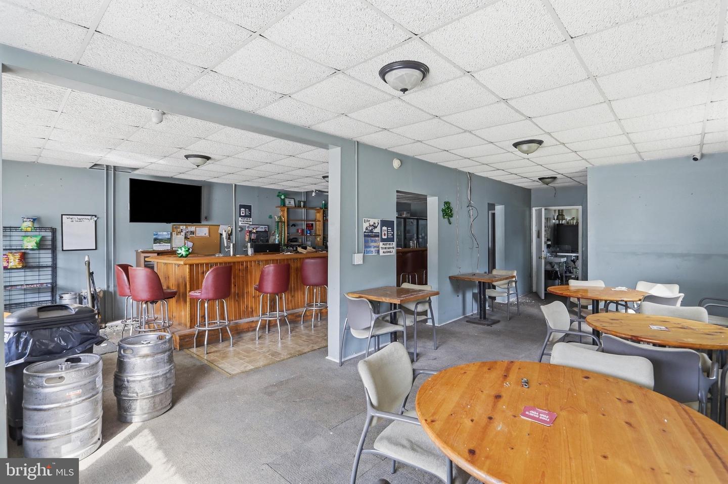 14811 Broadway Property Photo 5