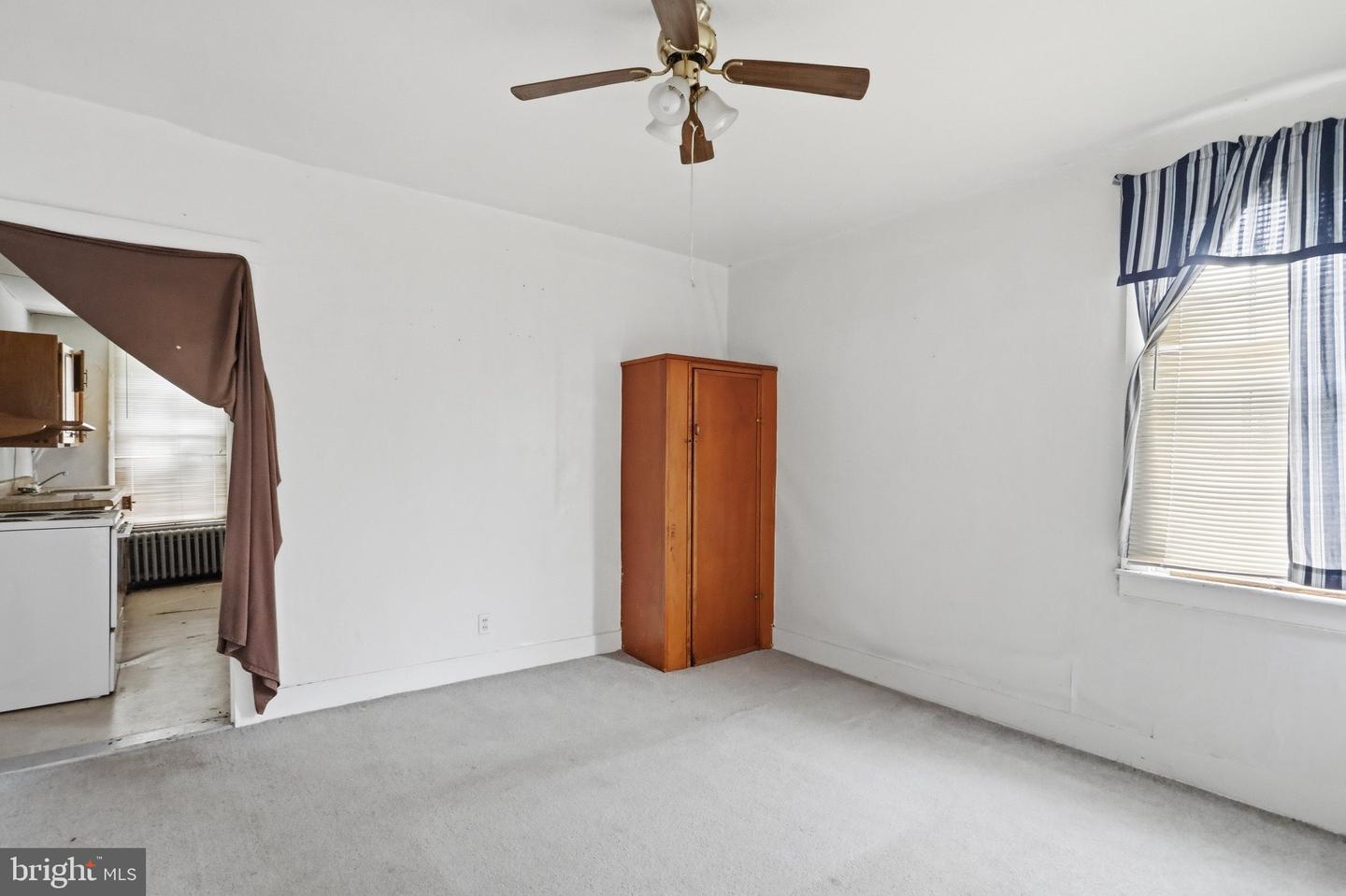14811 Broadway Property Photo 14