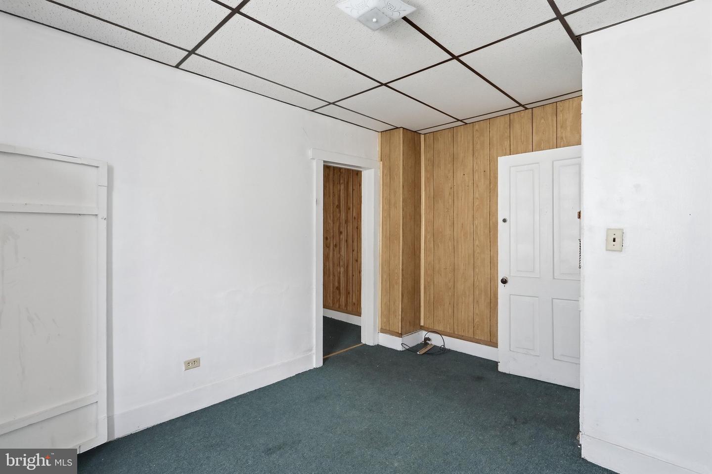 14811 Broadway Property Photo 21