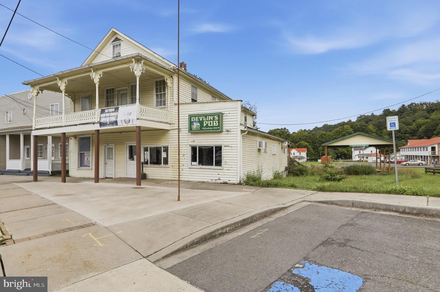 14811 Broadway Property Photo 32