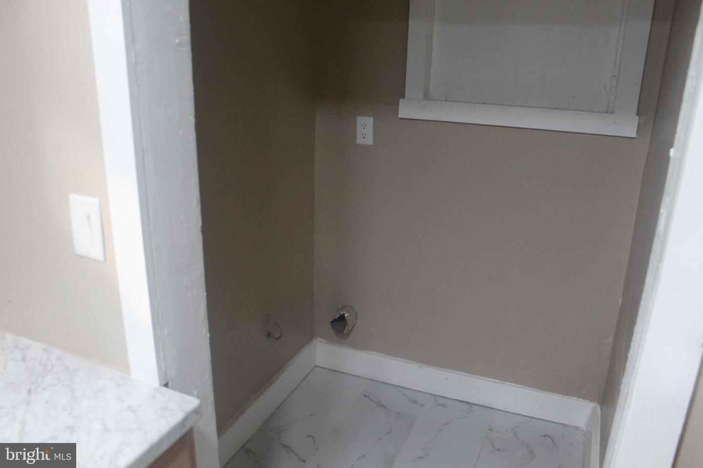 446 Goethe St Property Photo 11