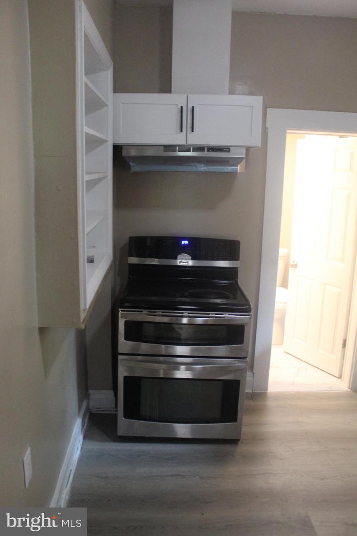448 Goethe St #a Property Photo 7