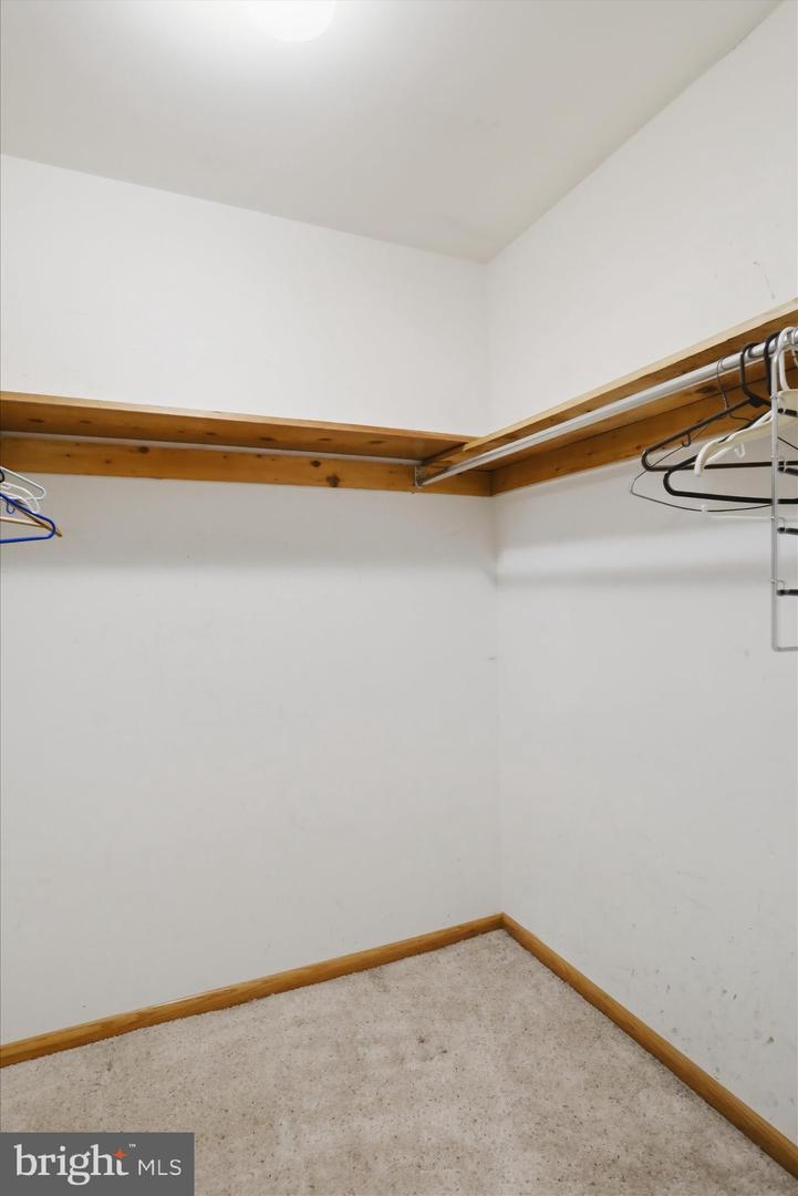 10233 Parkersburg Rd Property Photo 8