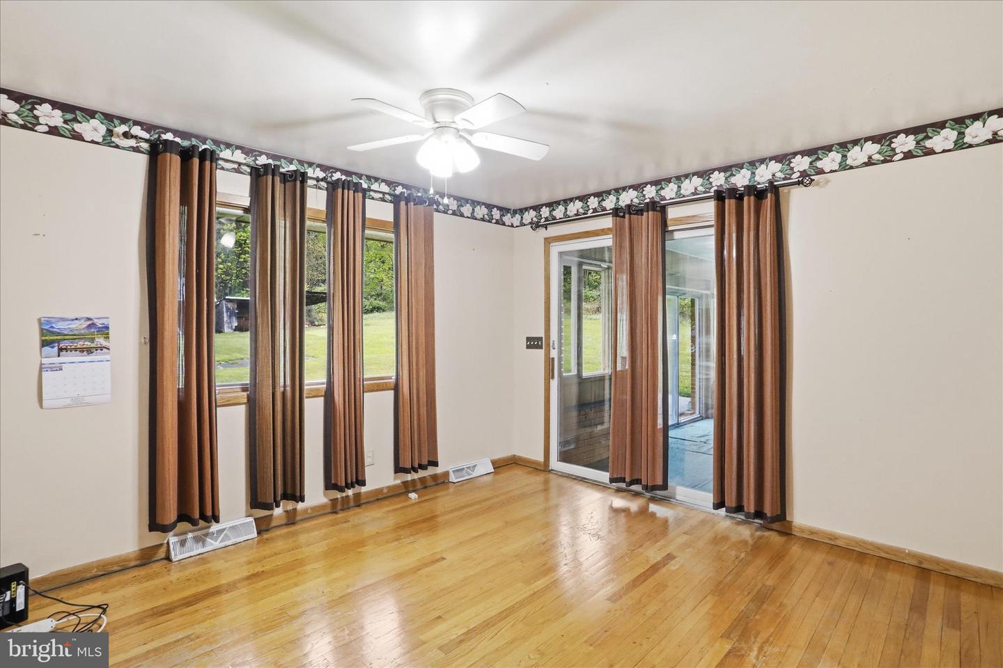 10233 Parkersburg Rd Property Photo 21