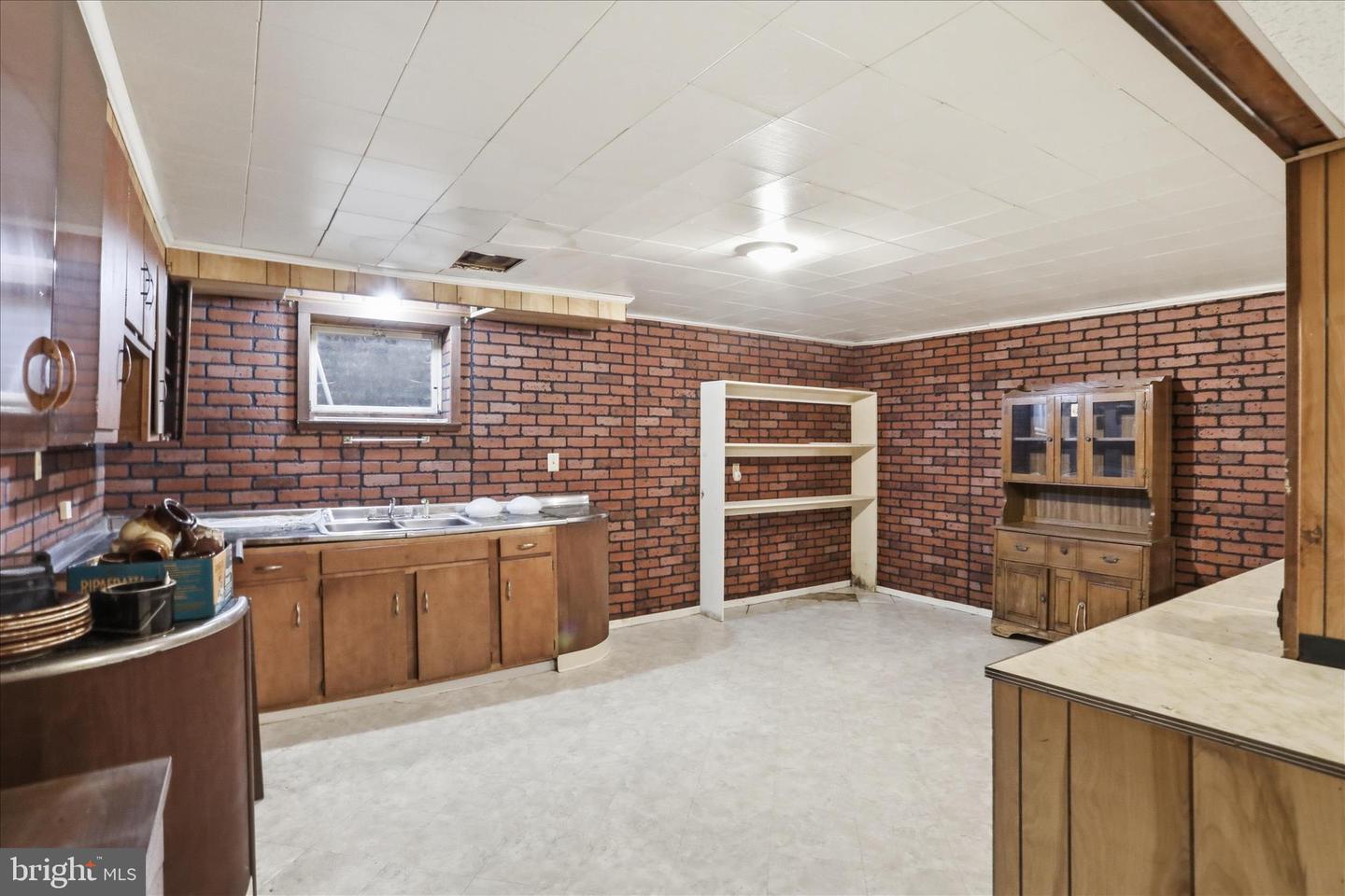 10233 Parkersburg Rd Property Photo 32