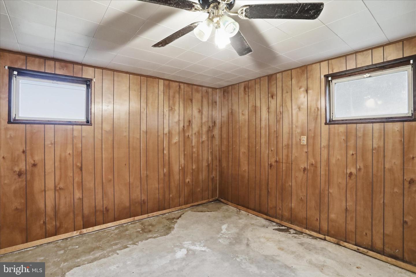 10233 Parkersburg Rd Property Photo 37