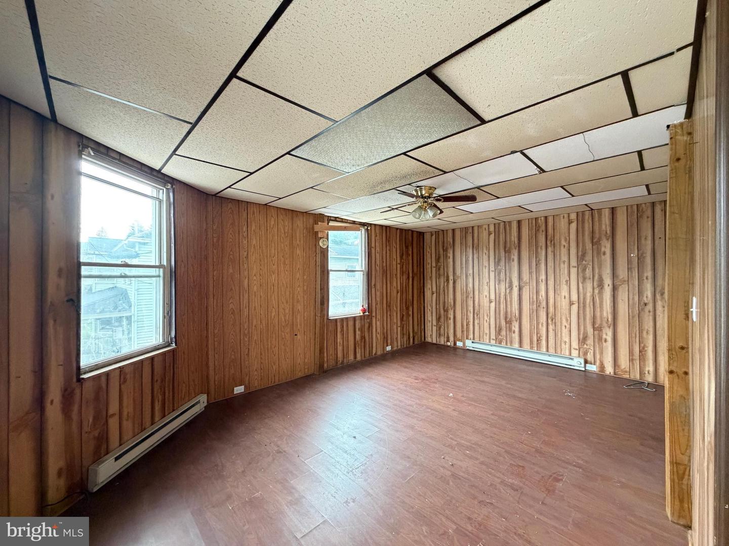301 Rock St Property Photo 15