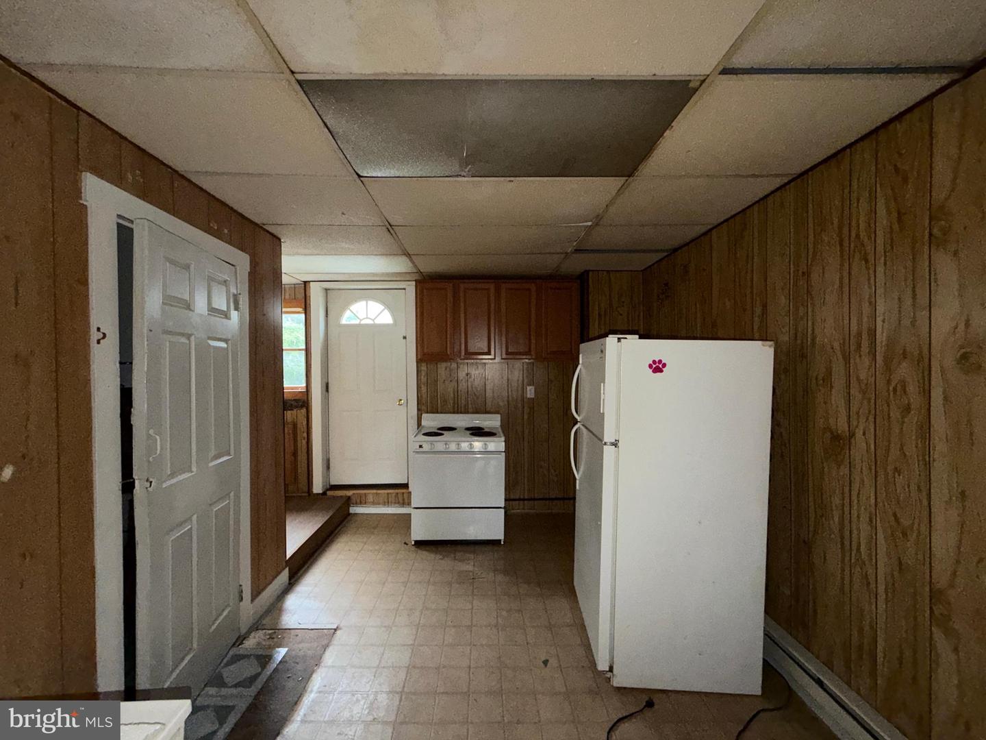 301 Rock St Property Photo 16