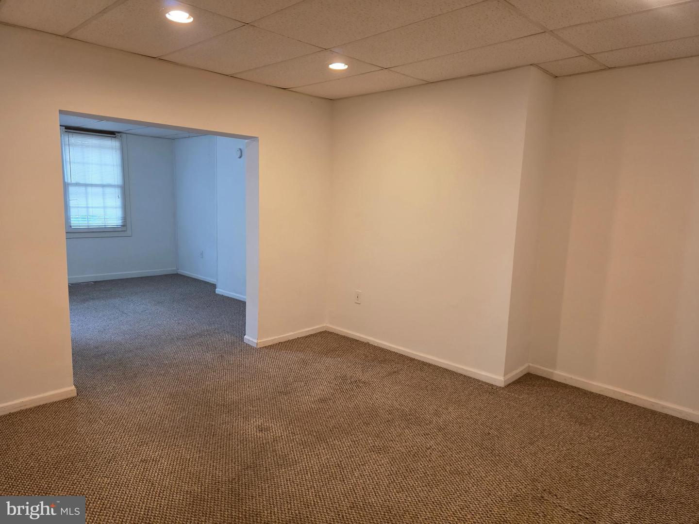 219 Pear St Property Photo 3