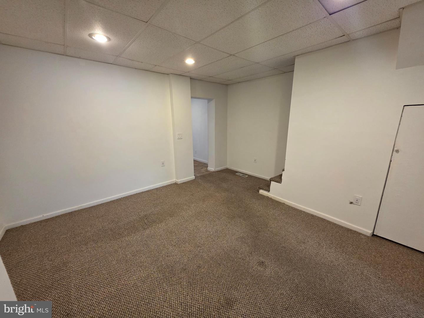 219 Pear St Property Photo 4