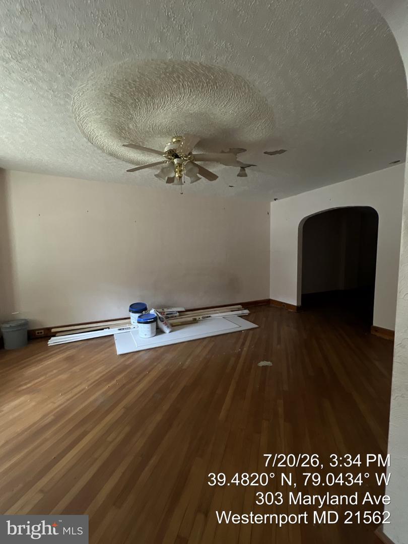 303 Maryland Ave Property Photo 16