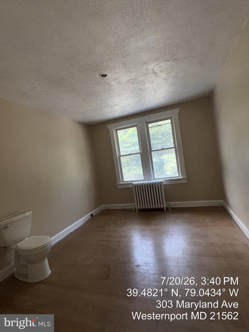 303 Maryland Ave Property Photo 21