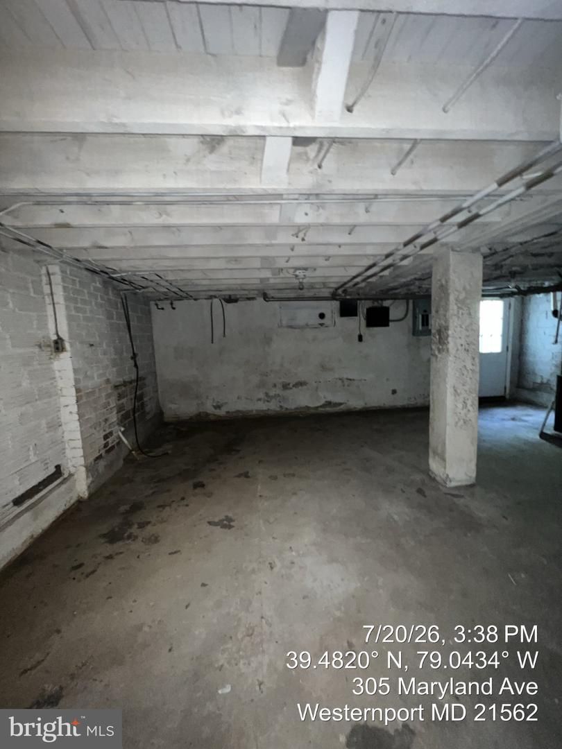 303 Maryland Ave Property Photo 26
