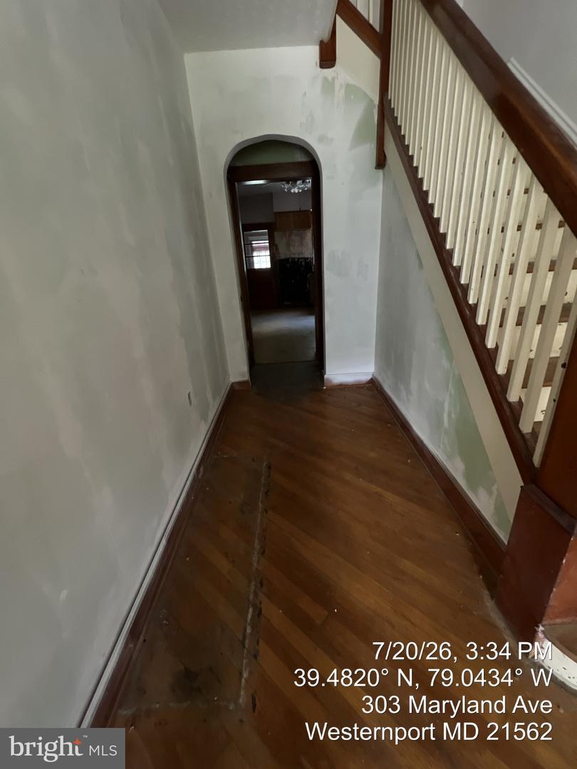 303 Maryland Ave Property Photo 30