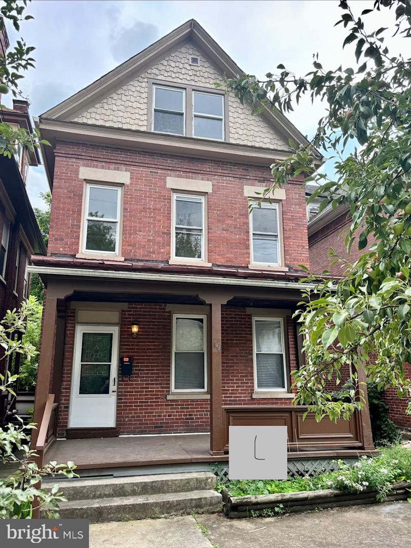 410 Fayette St Property Photo 1