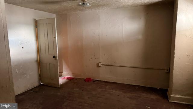 32 W First St Property Photo 17
