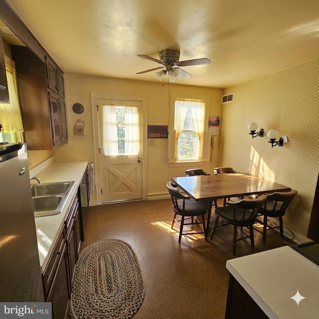 1306 E Oldtown Rd Property Photo 10