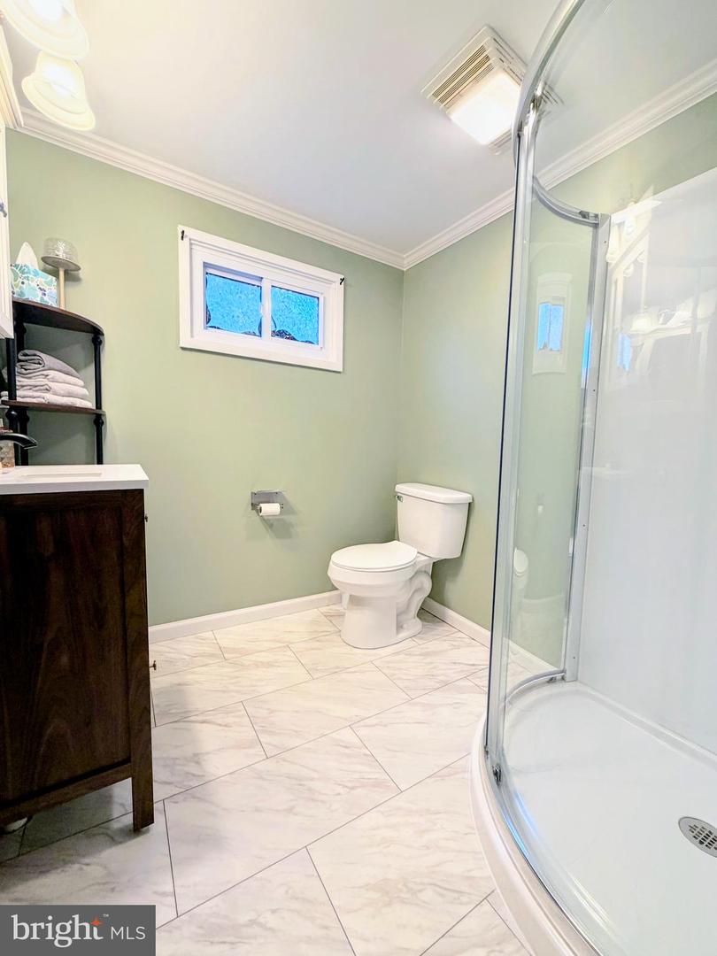 52 Linden St Property Photo 14