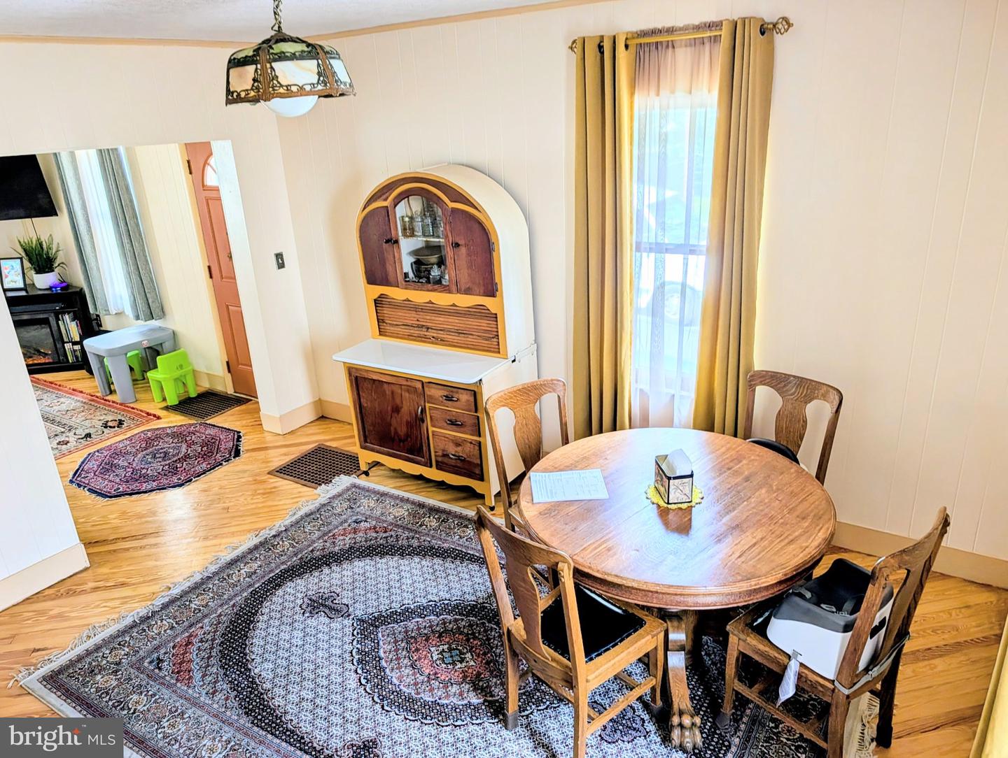 52 Linden St Property Photo 18