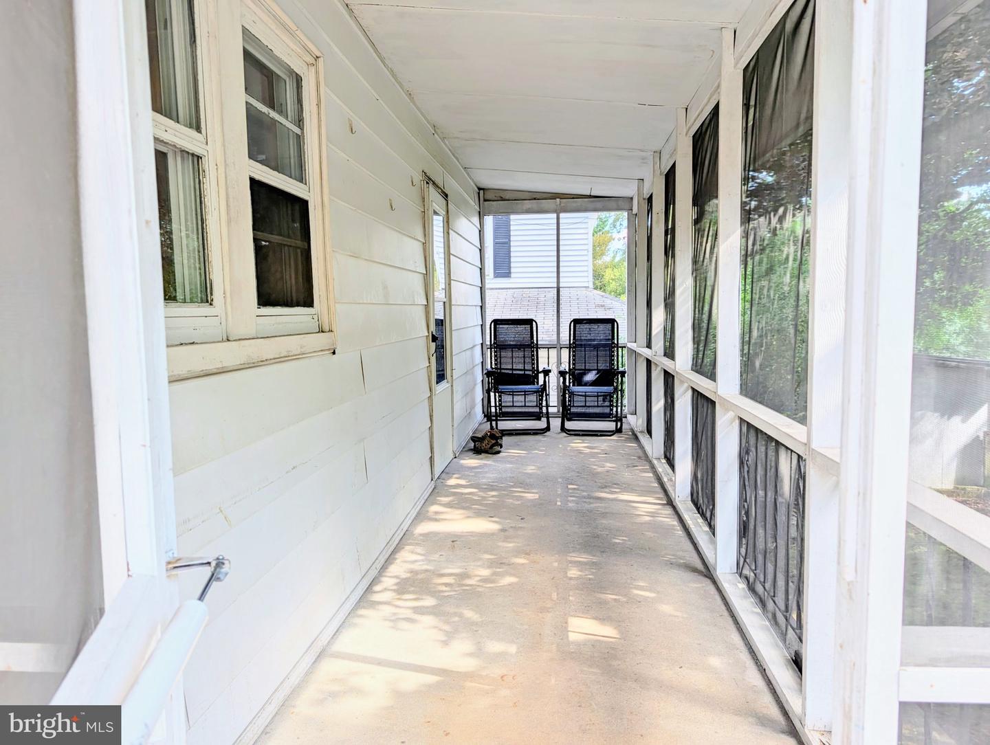 52 Linden St Property Photo 33