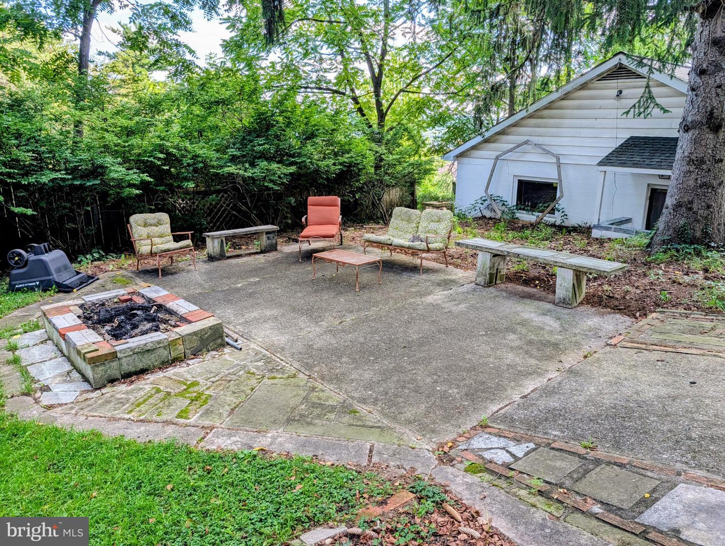 52 Linden St Property Photo 34