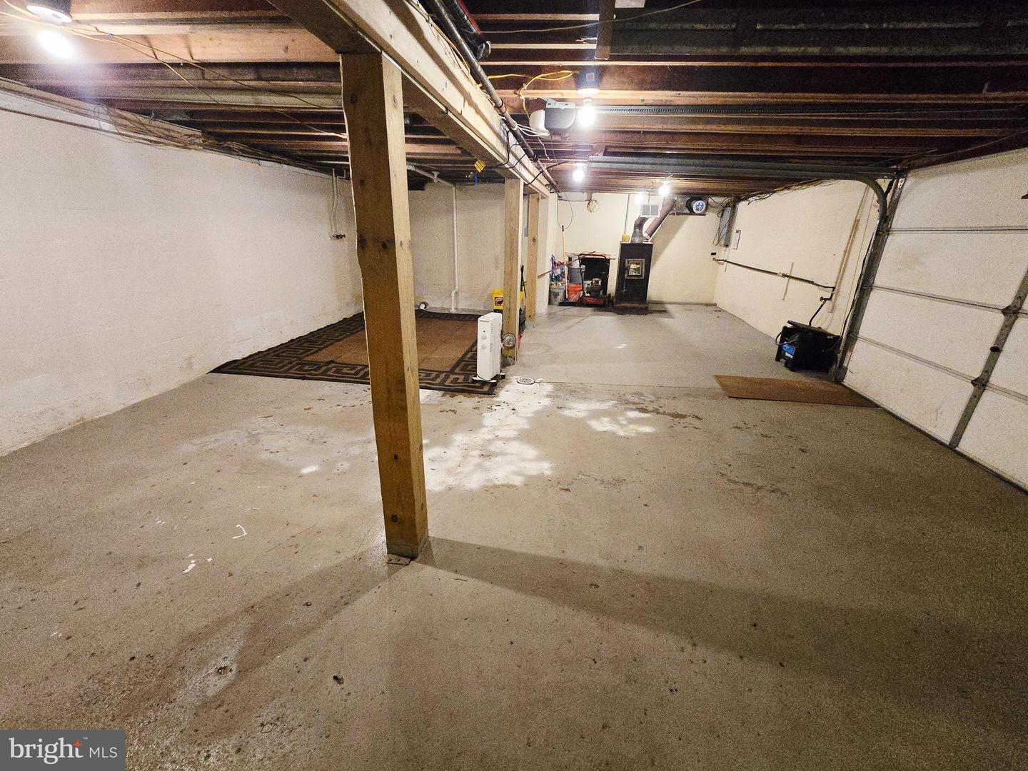 207 Spruce St Property Photo 22