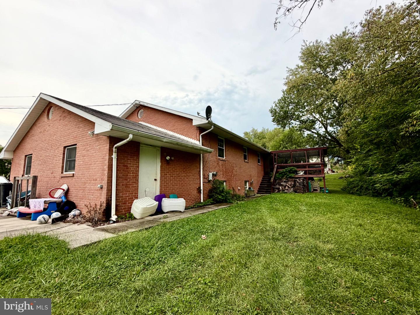 15307 Bier Ln Se Property Photo 4