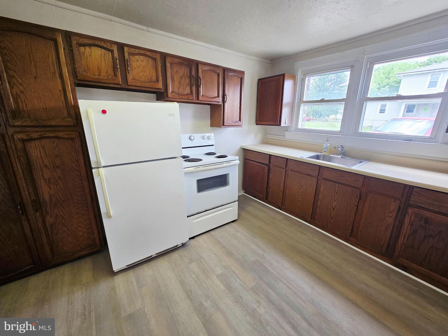 140 Bowery St Property Photo 7
