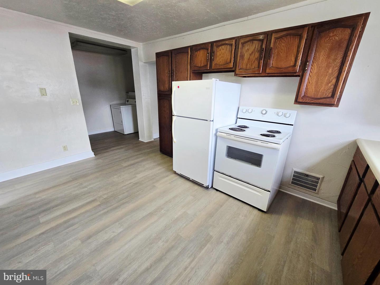 140 Bowery St Property Photo 8
