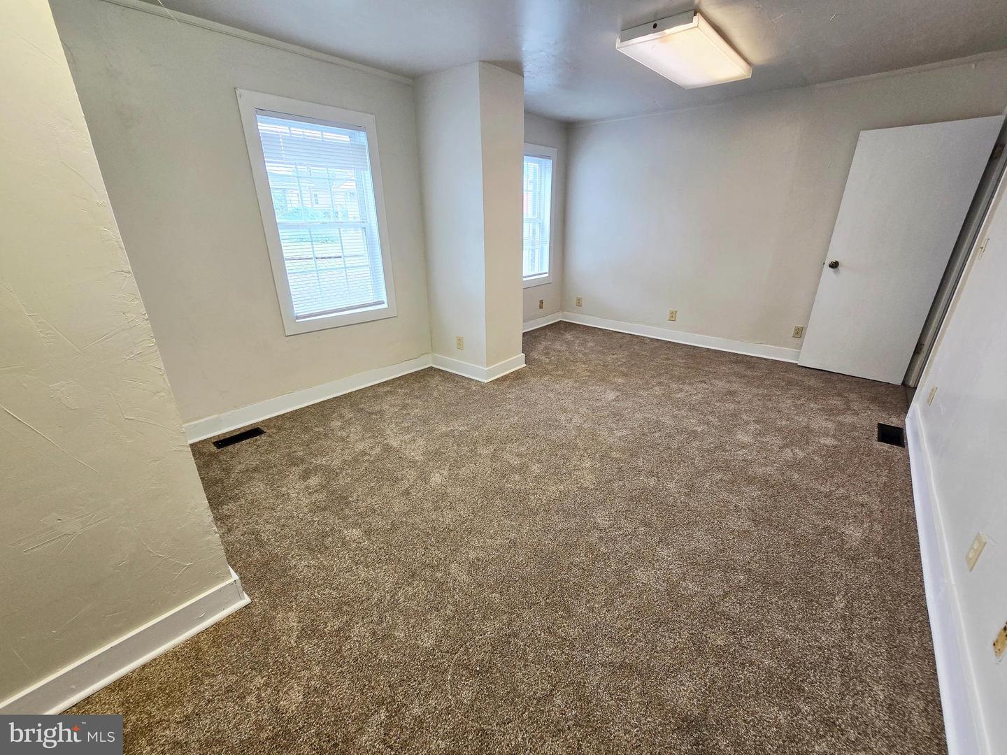 140 Bowery St Property Photo 11