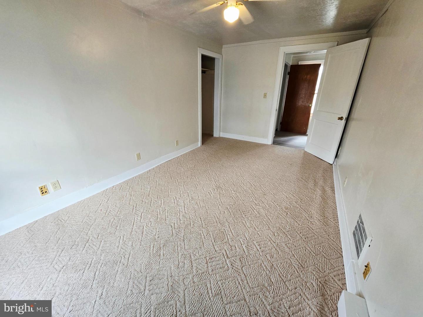 140 Bowery St Property Photo 16